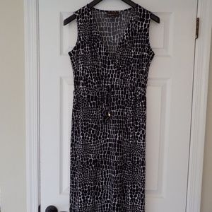 Dana Buchman black/white snakeskin long dress